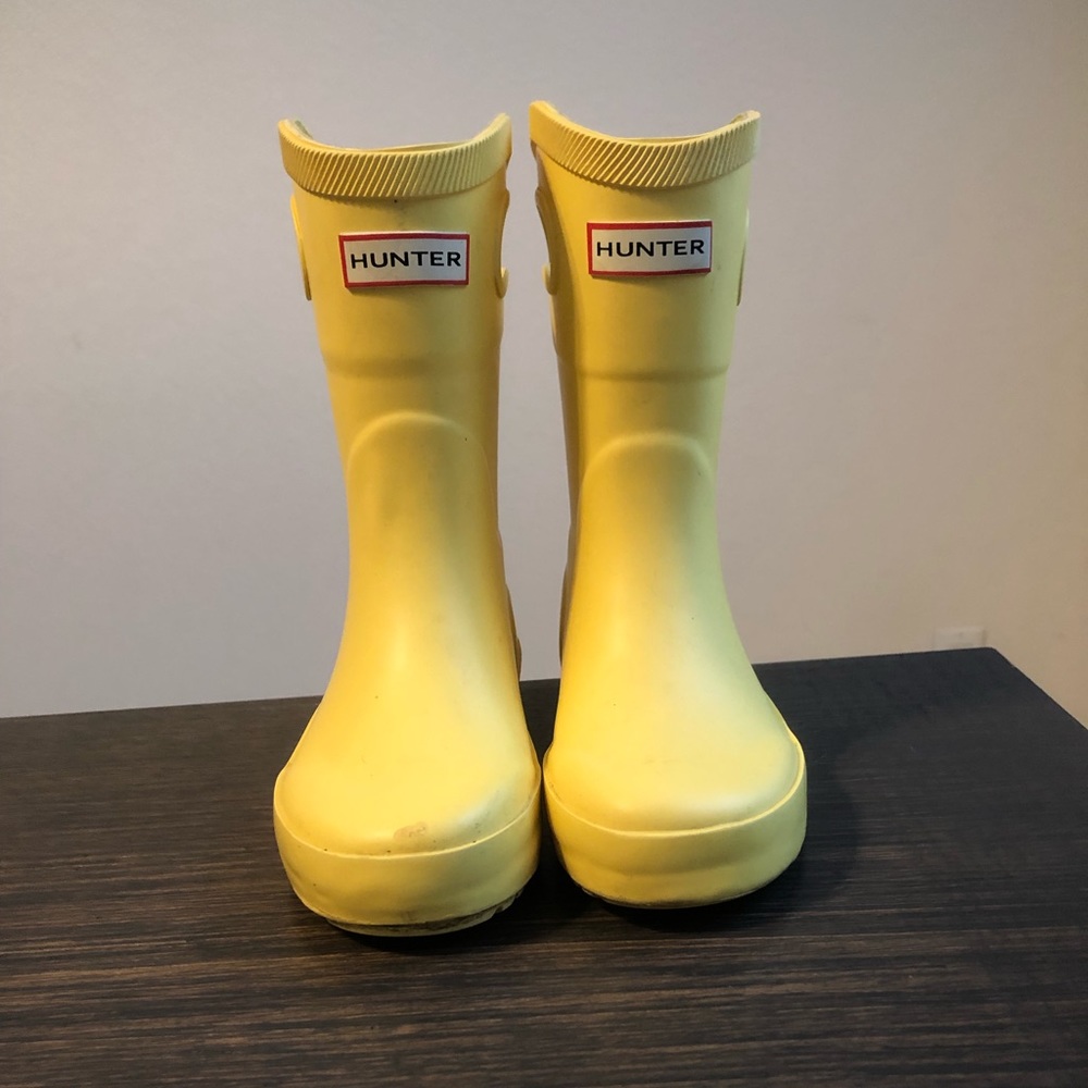 Hunter for Target rain boots in toddler size 8